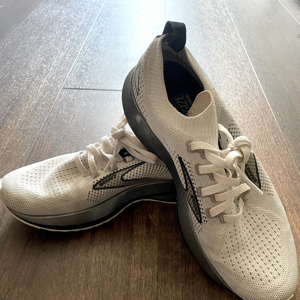 Brooks stealth fit